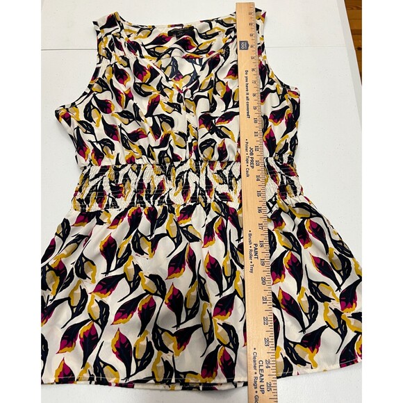 Banana Republic Petite Smocked Waist Floral Sleeveless Blouse Top Women's PS - Picture 9 of 10